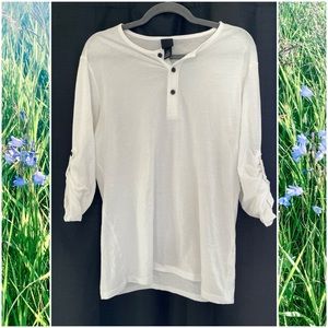 🌿 3 for $17 • Simple White Shirt